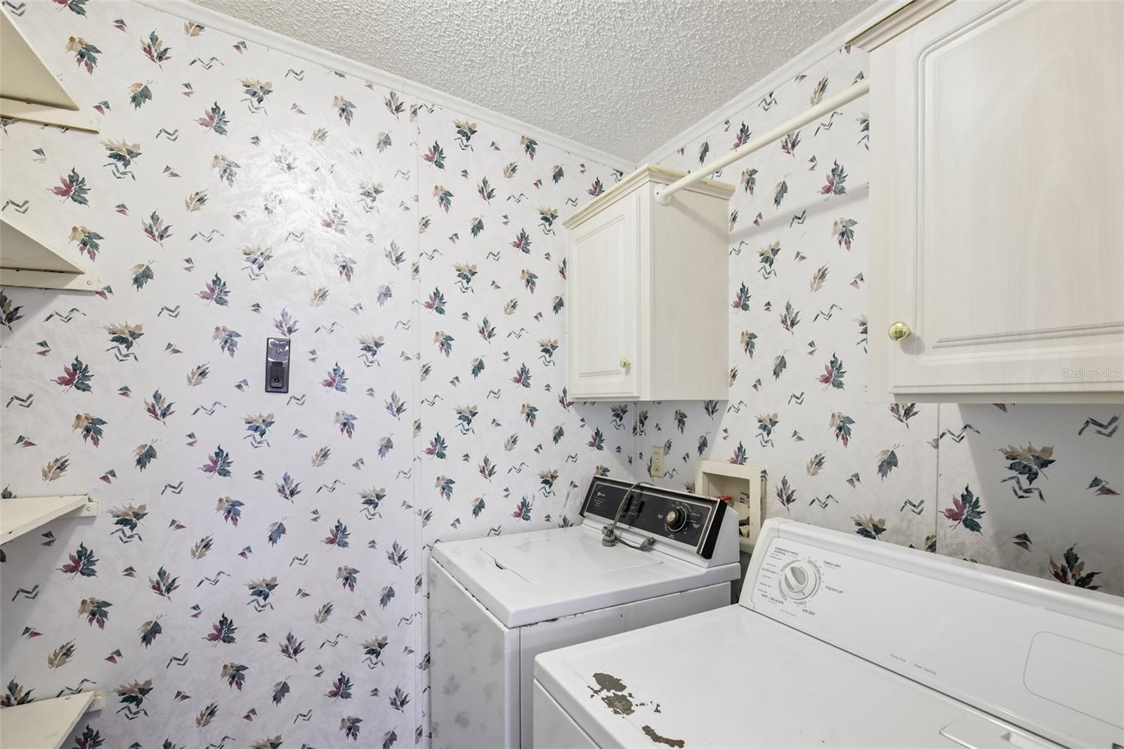 SHADOW BROOK MOBILE HOME - Residential