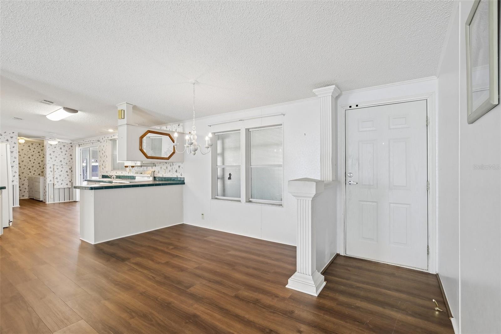 SHADOW BROOK MOBILE HOME - Residential