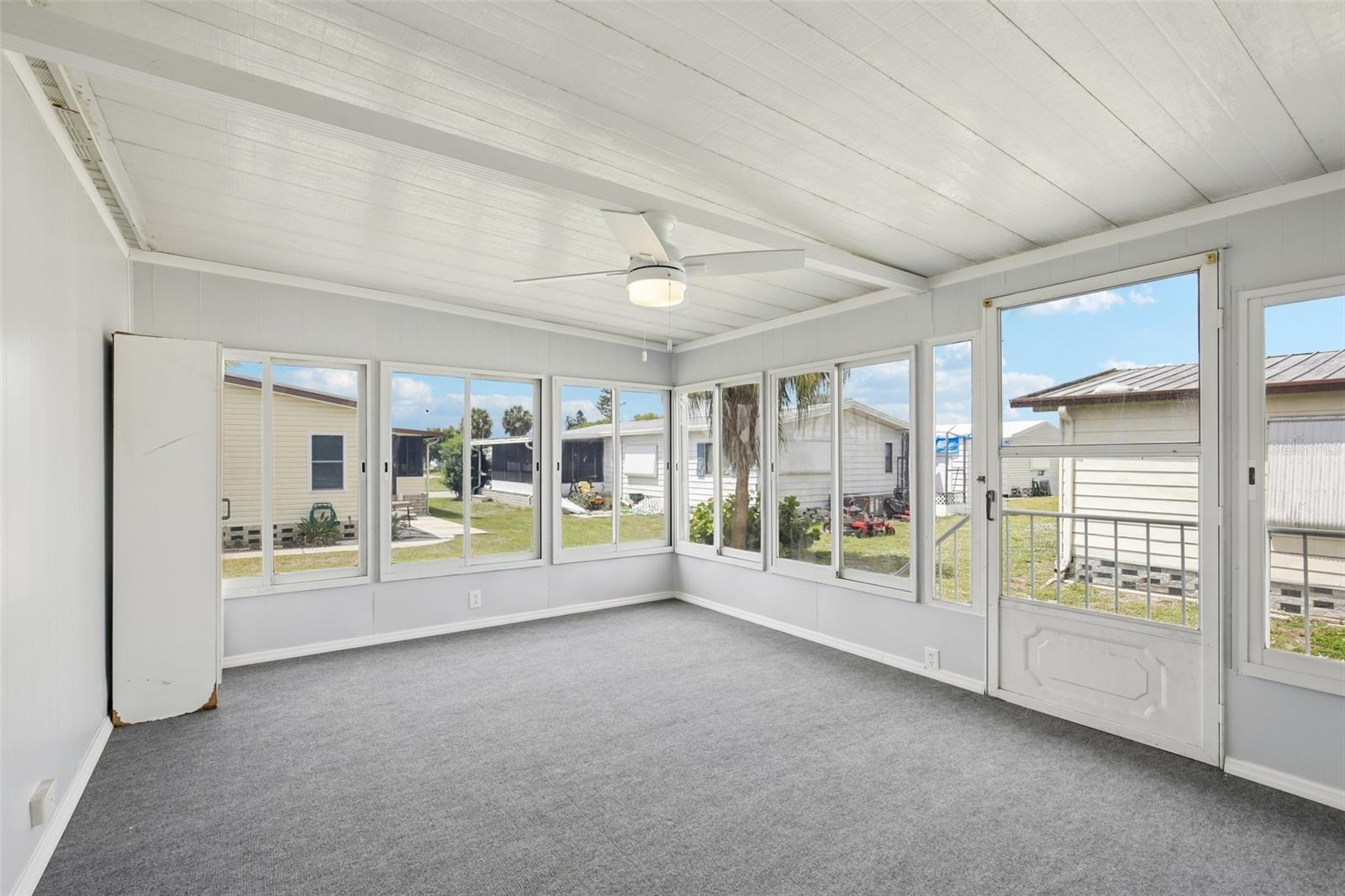 SHADOW BROOK MOBILE HOME - Residential