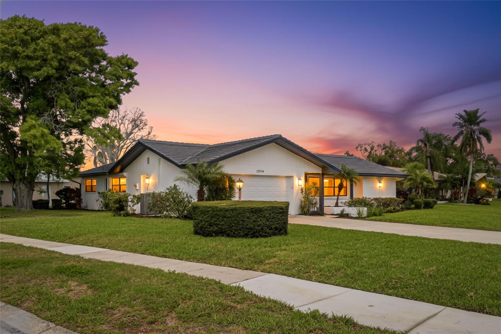 HILLCREST MANOR - Residential