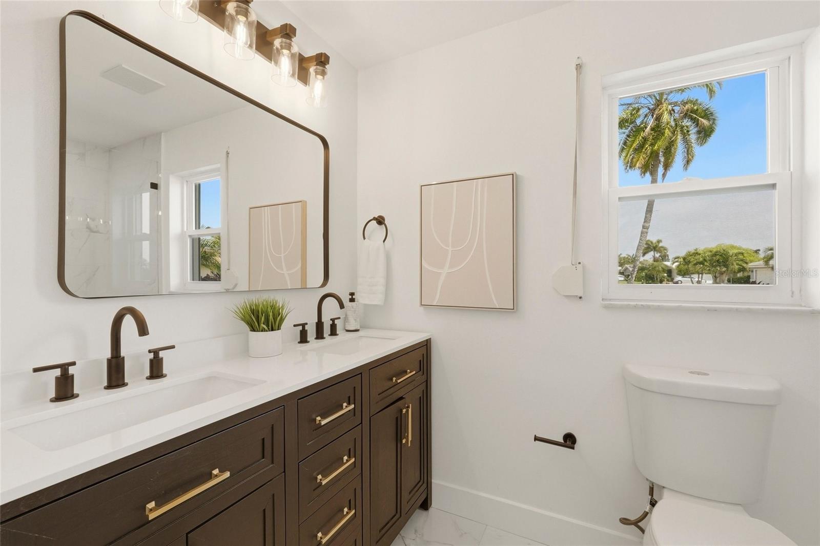 HILLCREST MANOR - Residential