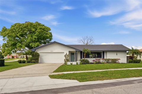 Photo of 13779 Pinecrest Drive, Largo, FL 33774 (MLS # TB8487665)