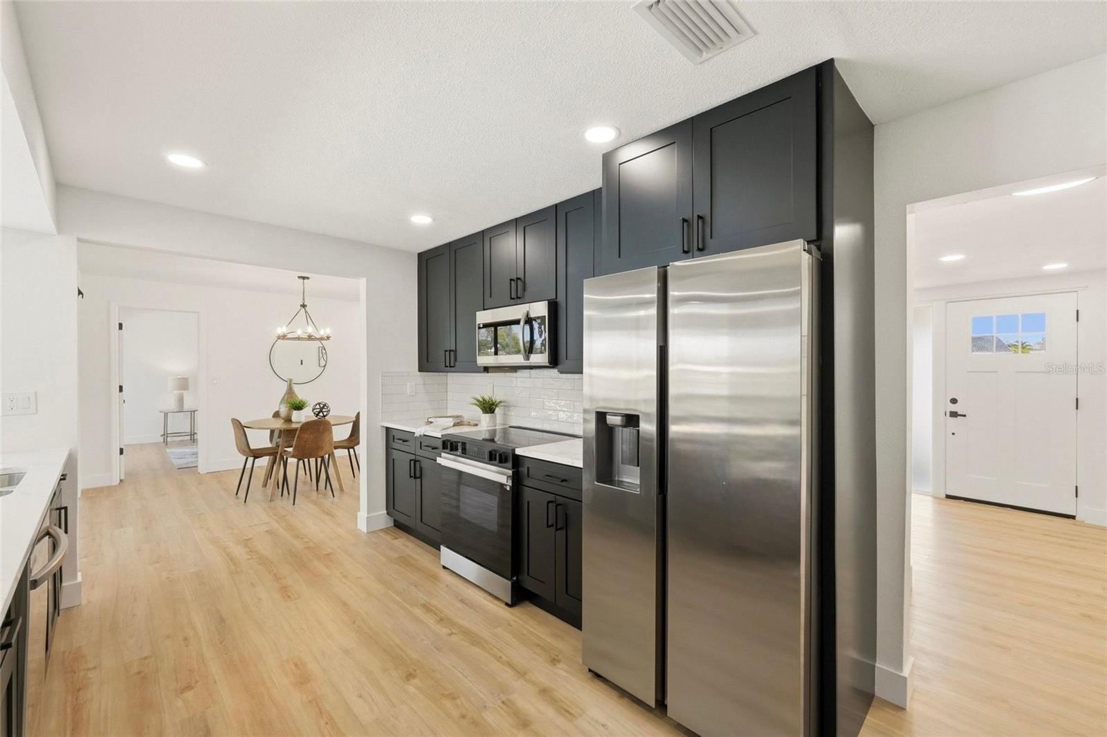 HILLCREST MANOR - Residential