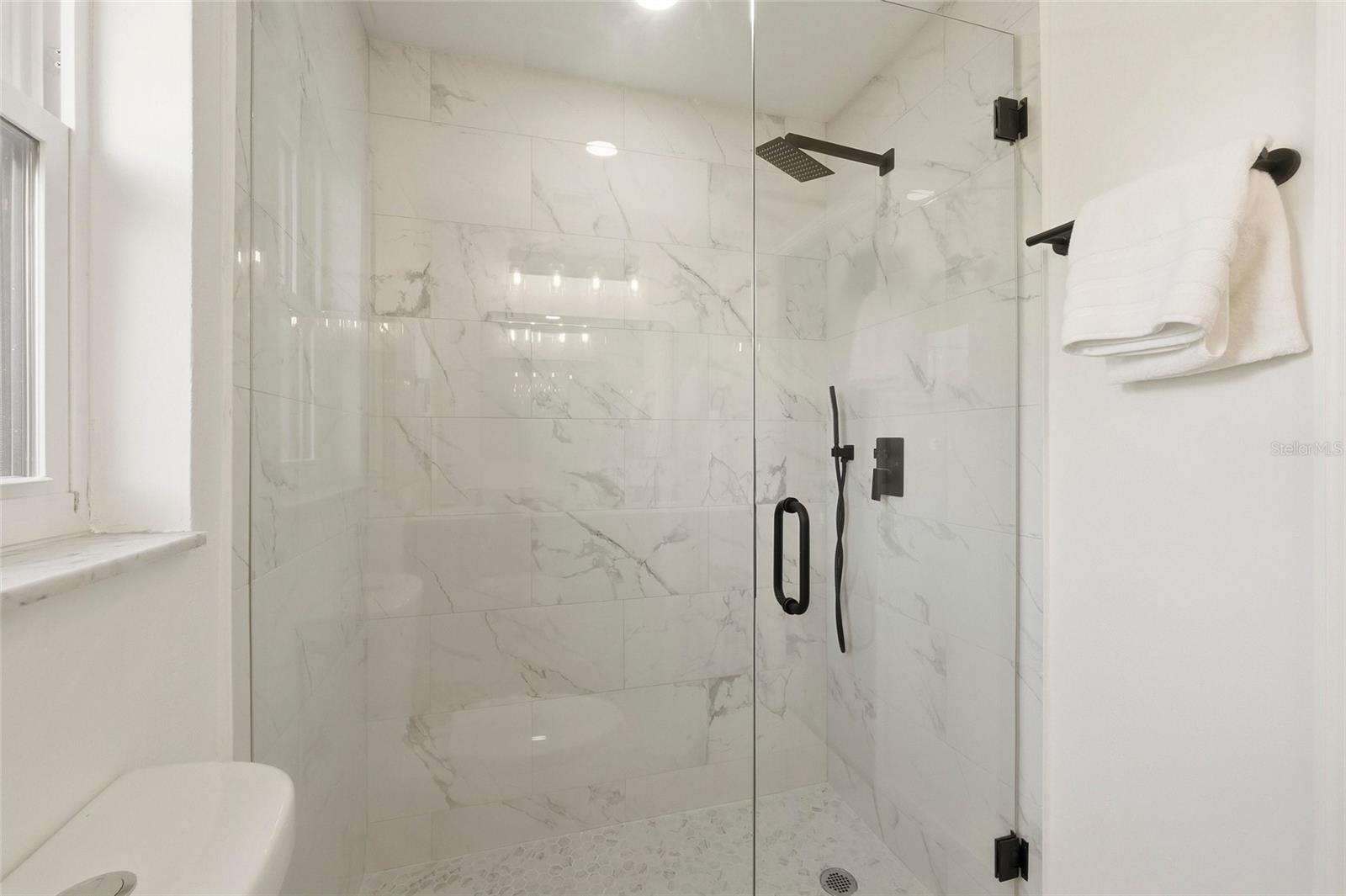 HILLCREST MANOR - Residential