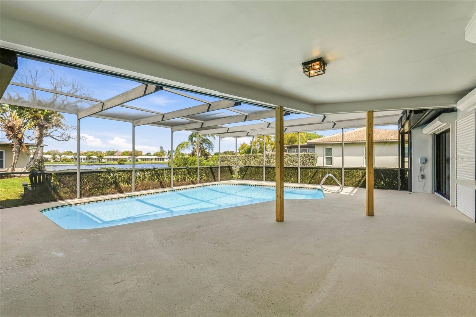 HILLCREST MANOR - Residential