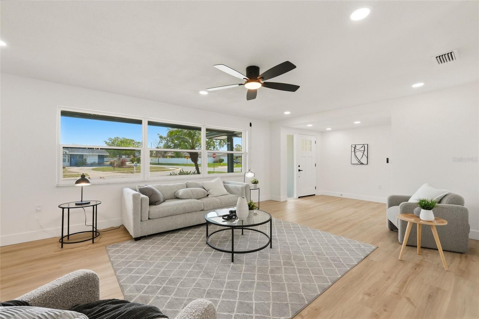 HILLCREST MANOR - Residential