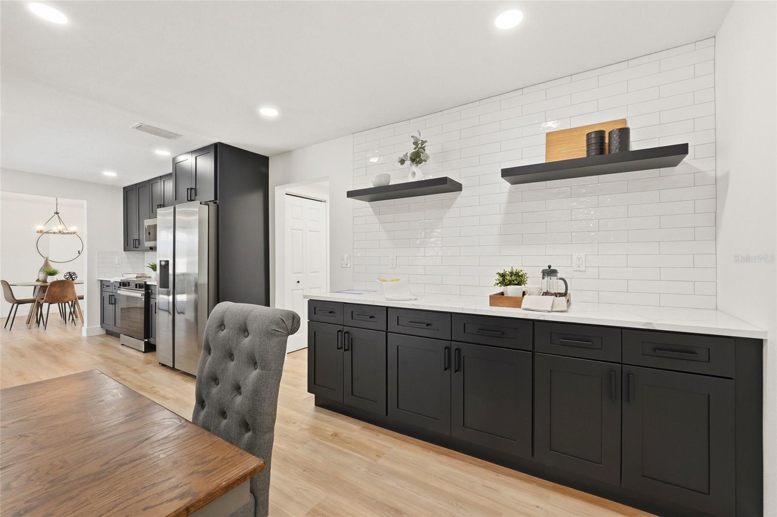 HILLCREST MANOR - Residential