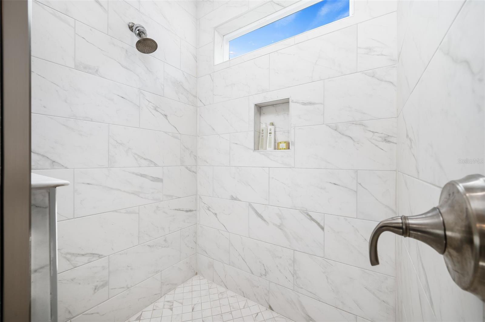 OAKMONT PH 4 PB 36 PG 83 - Residential