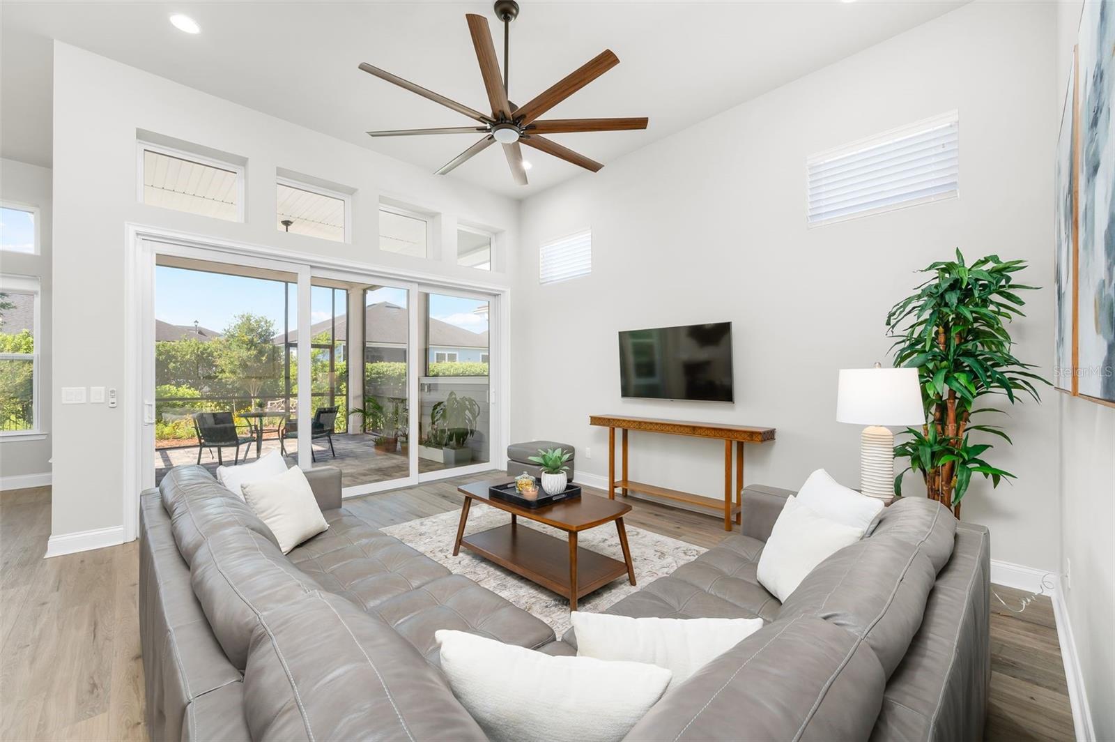 OAKMONT PH 4 PB 36 PG 83 - Residential