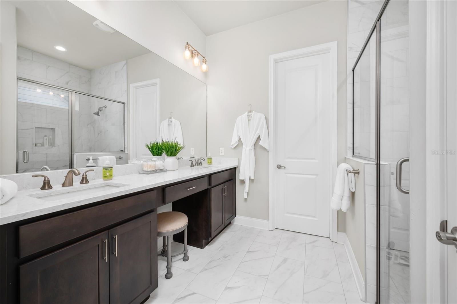 OAKMONT PH 4 PB 36 PG 83 - Residential