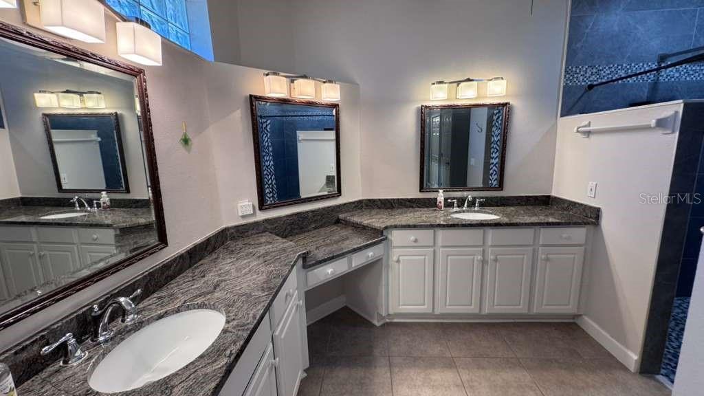 SAND LAKE POINT - Residential Lease