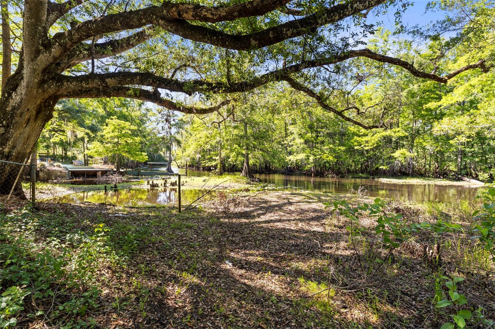 EDGEWATER - Residential