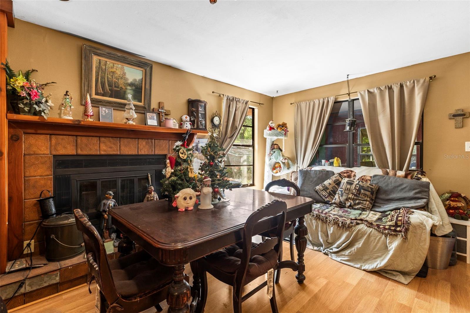 EDGEWATER - Residential