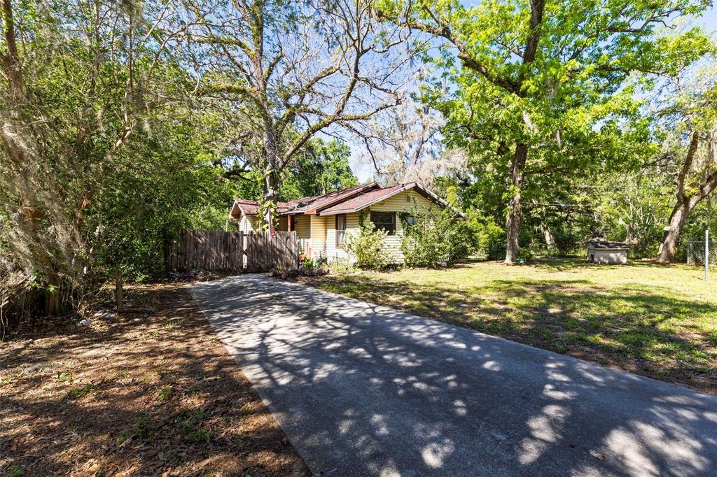 Photo of 29133 Lawton Drive, Nobleton, FL 34661 (MLS # TB8376044)