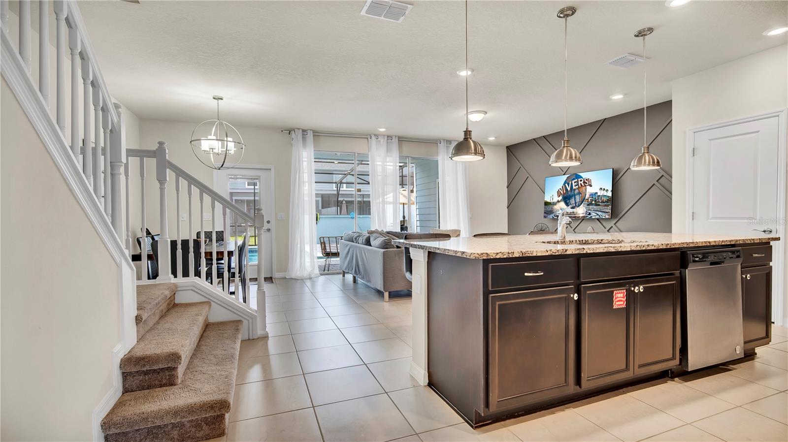 WINDSOR ISLAND RESIDENCE PH 2B - Residential Lease