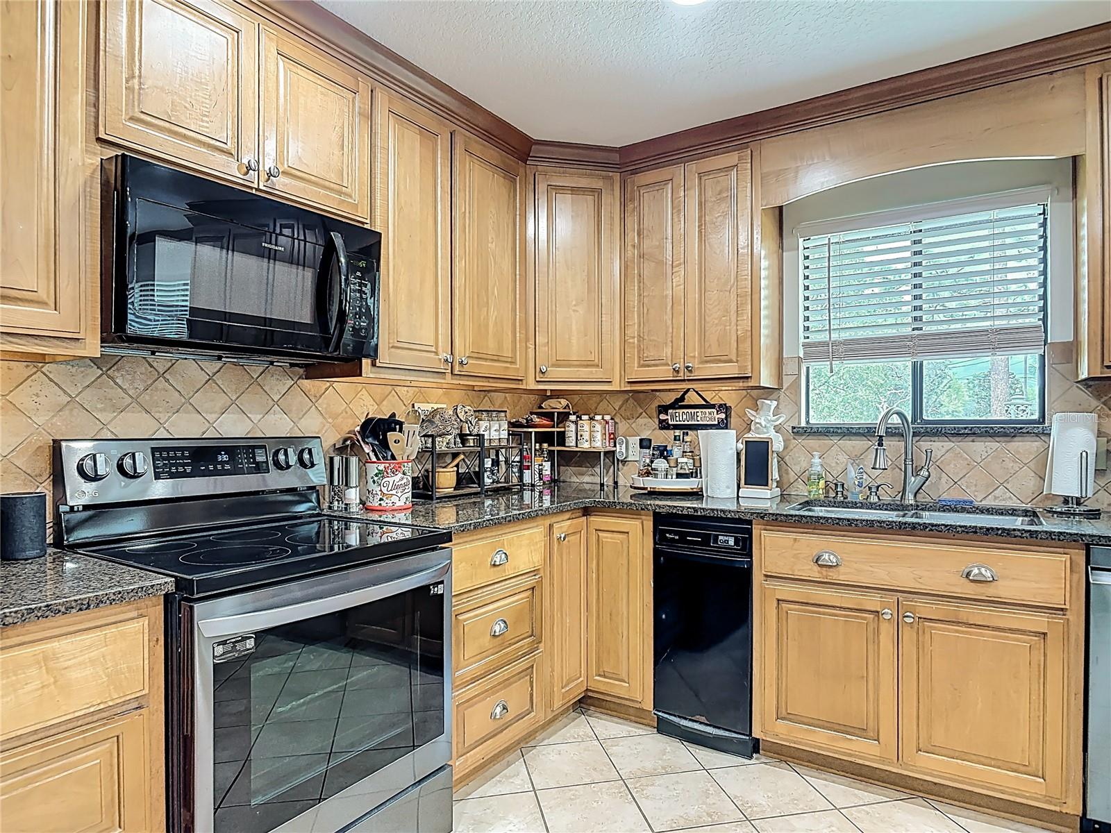 TOMOKA WOODS - Residential