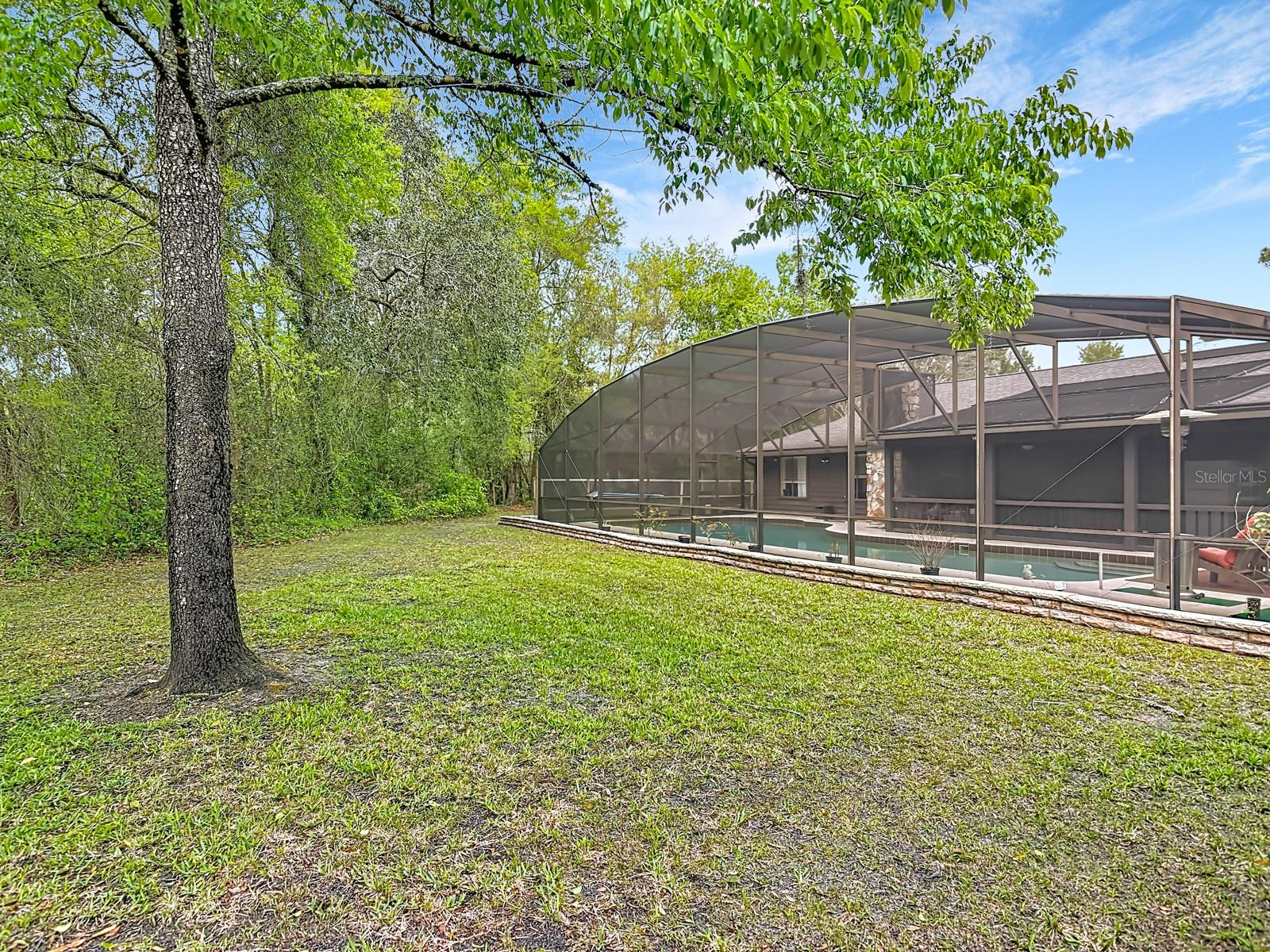 TOMOKA WOODS - Residential