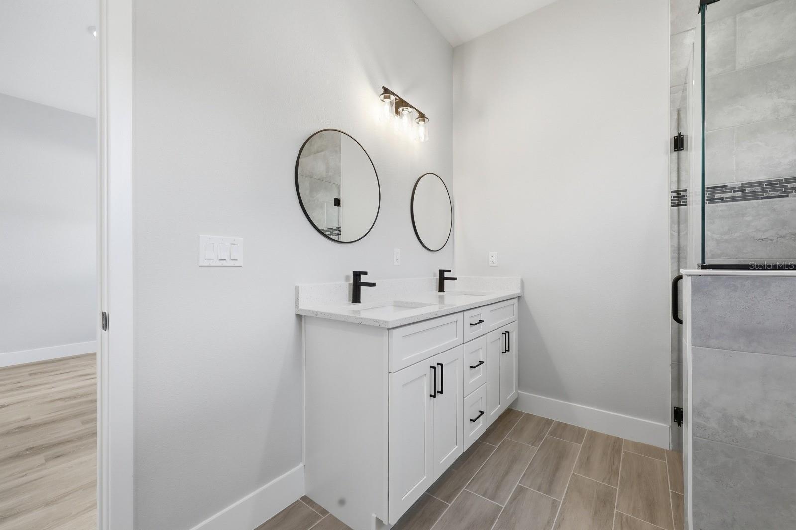 MARION OAKS - Residential