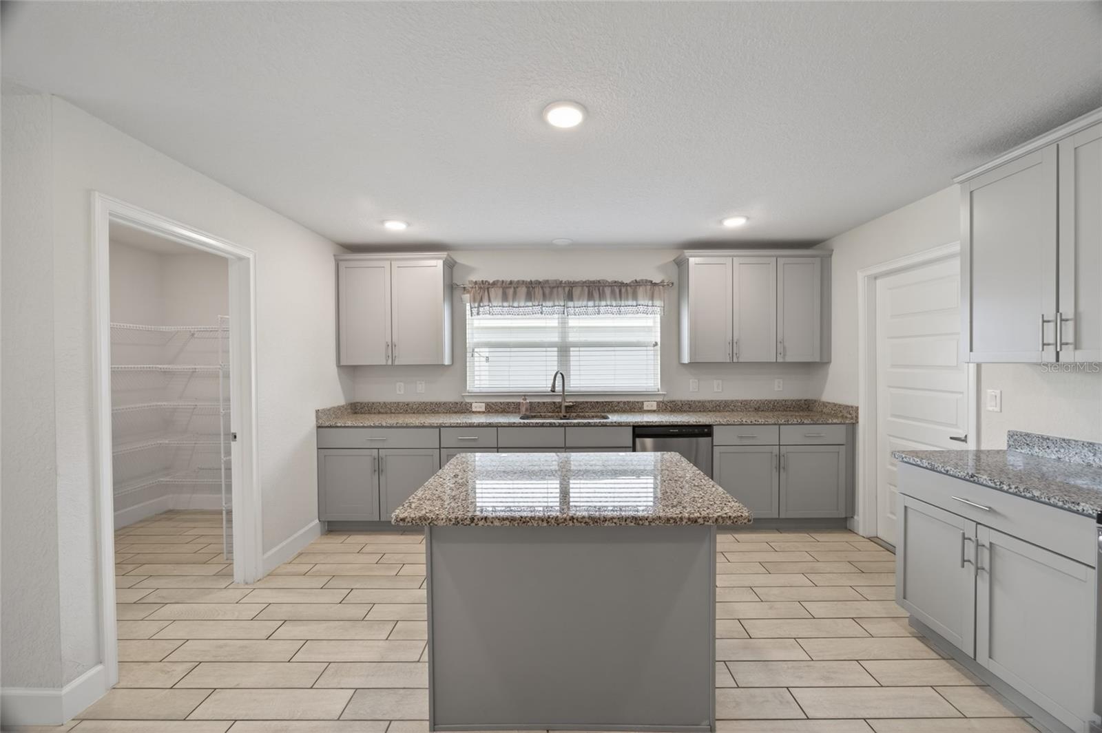 BROOKHAVEN - Residential
