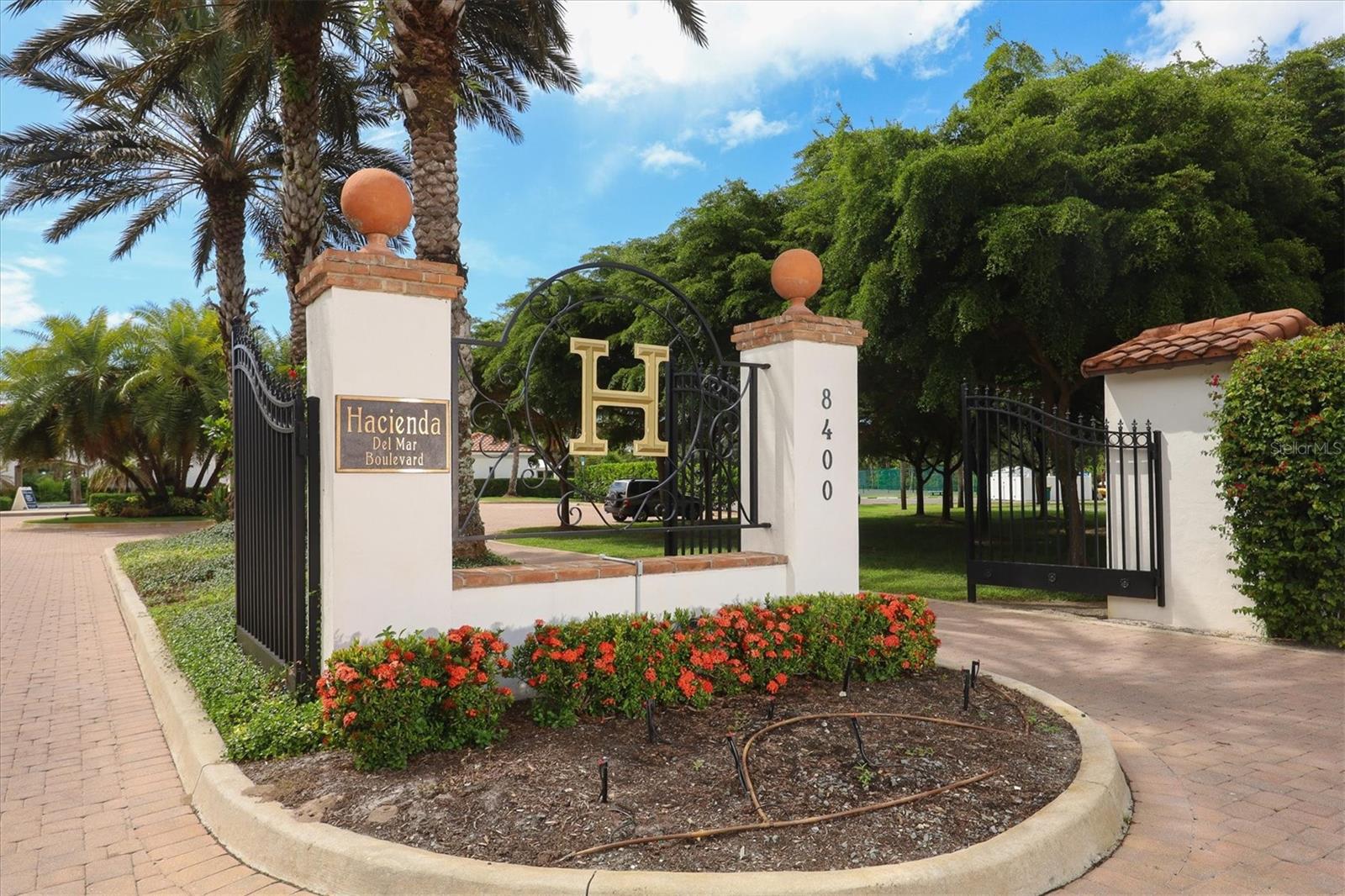 HACIENDA DEL MAR - Residential