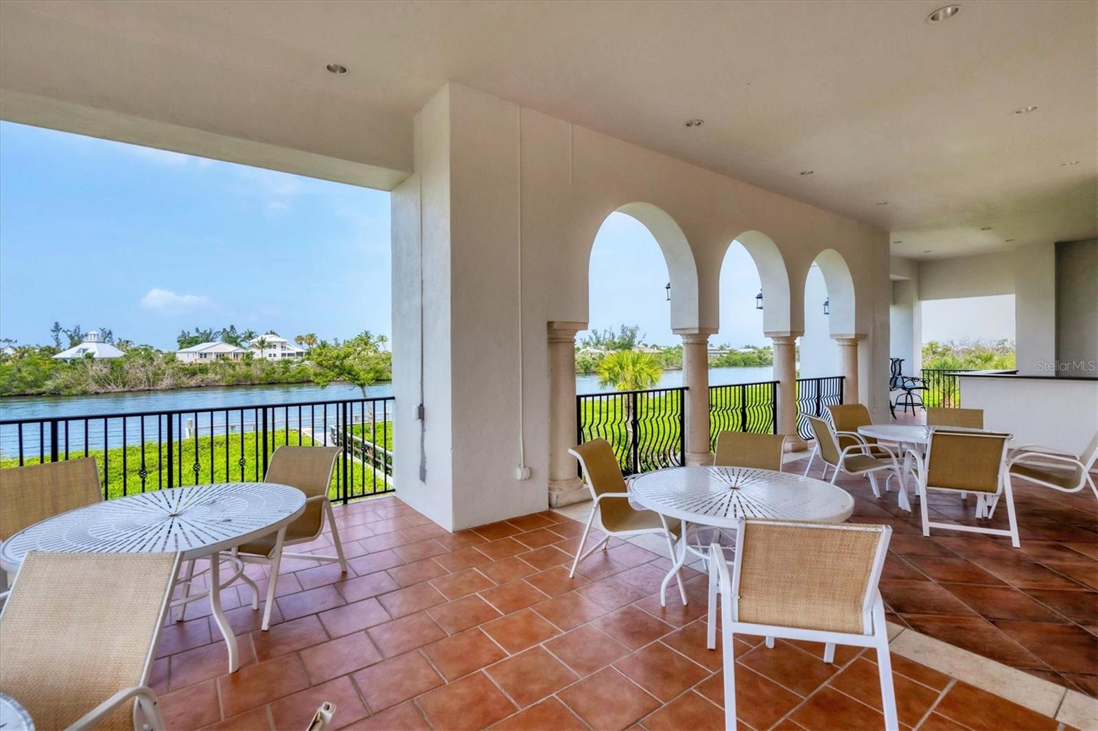 HACIENDA DEL MAR - Residential