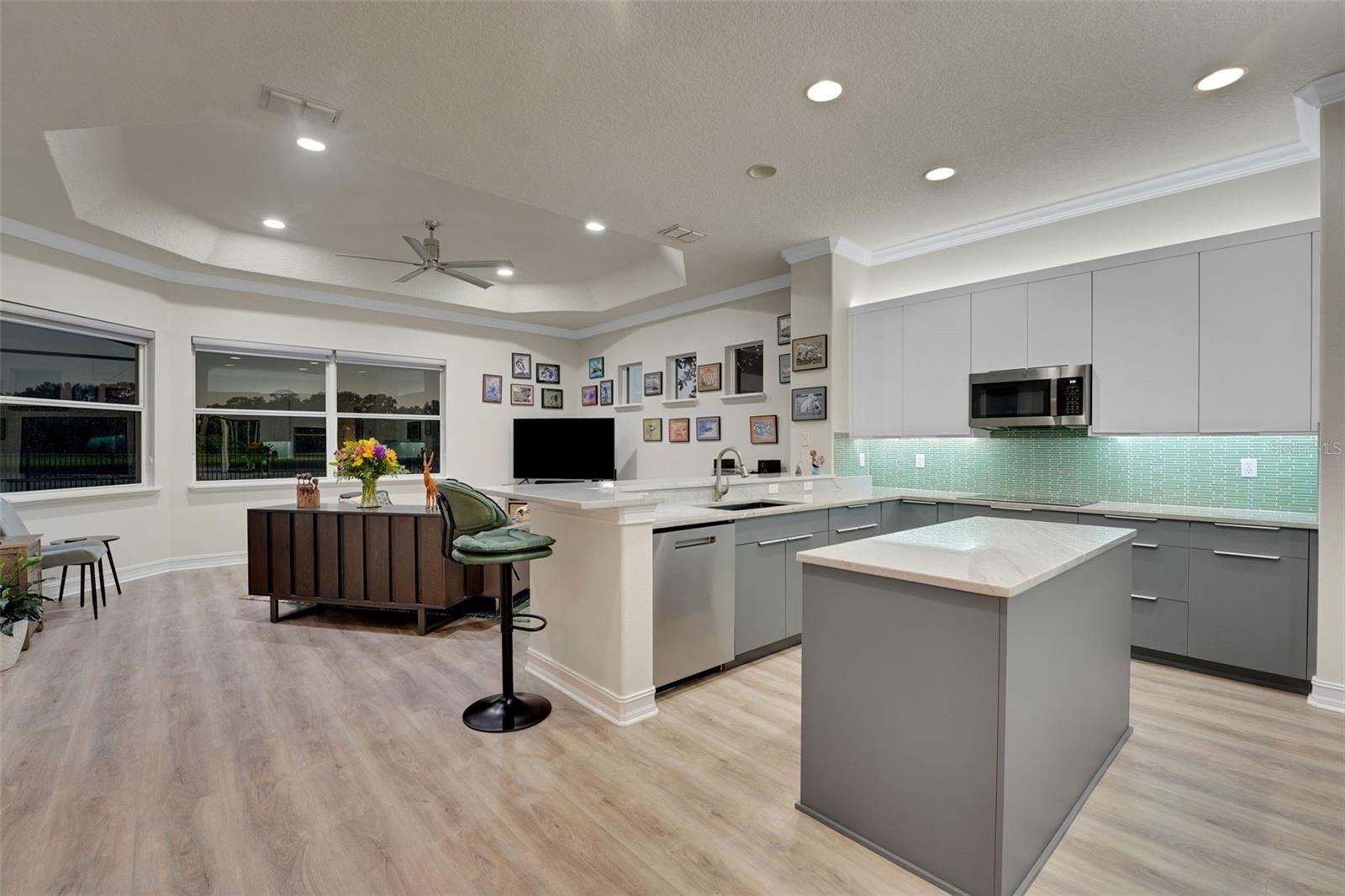 BUCKINGHAM ESTATES - Residential