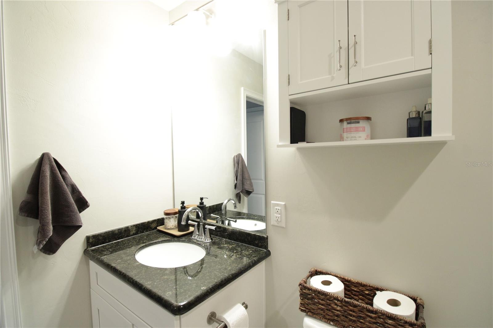 BLUES CREEK - Residential Lease