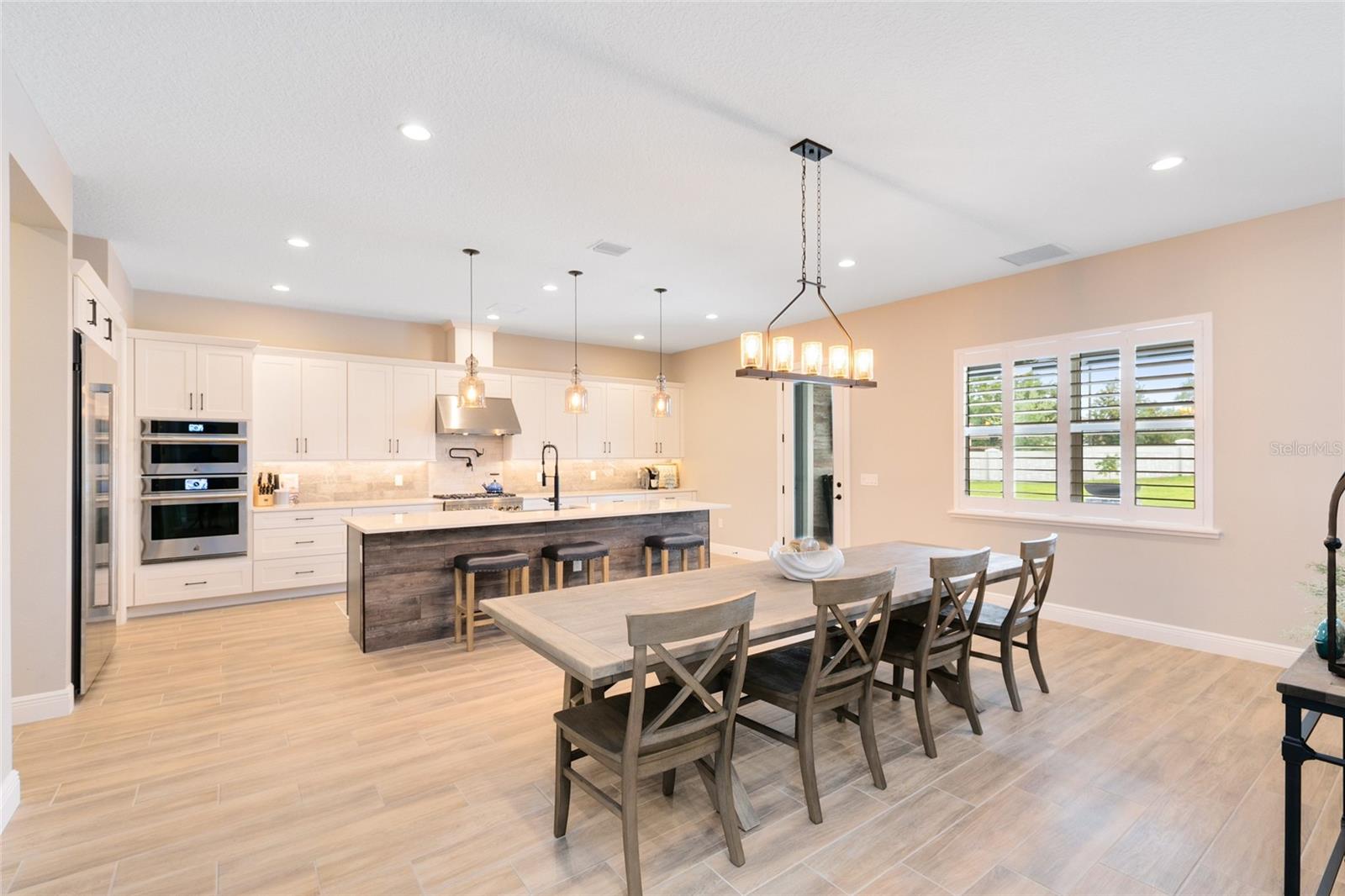 LAKE BARTON/LA SHORE SUB - Residential