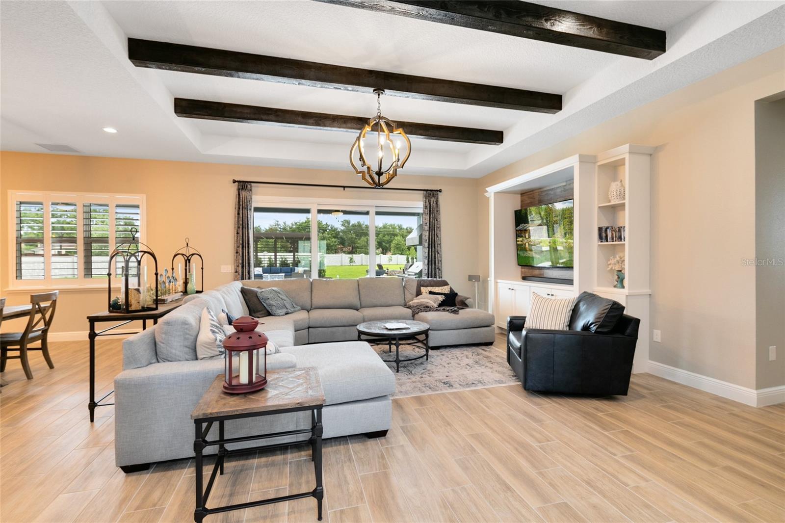 LAKE BARTON/LA SHORE SUB - Residential