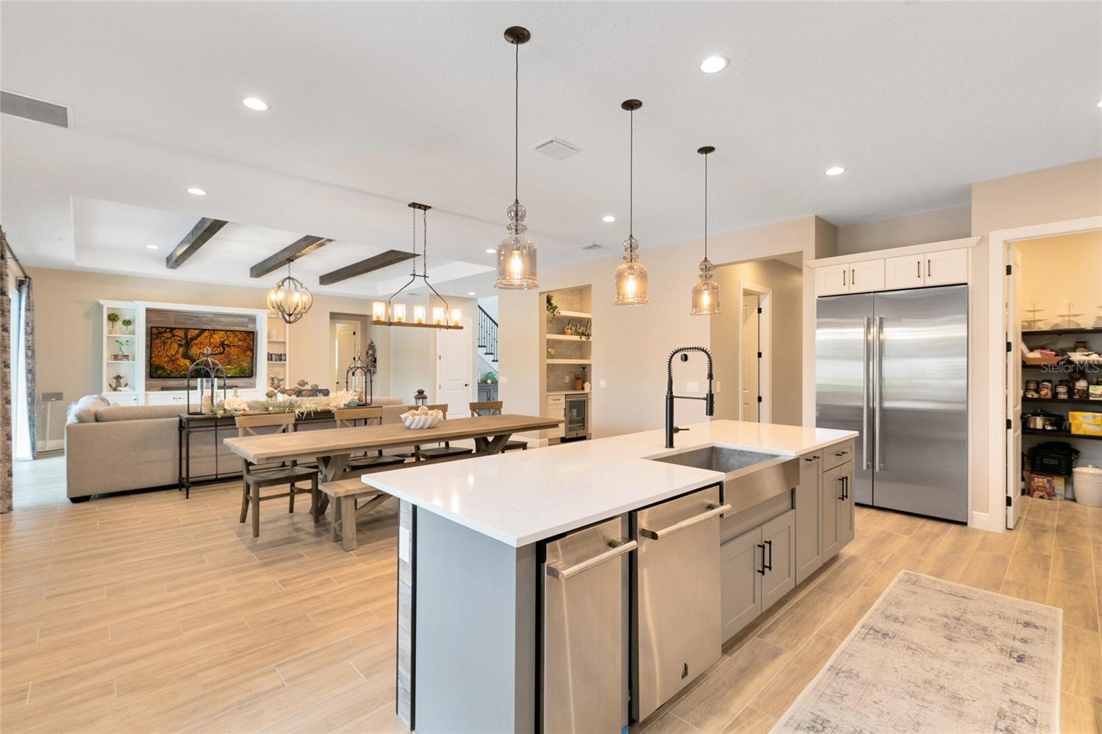 LAKE BARTON/LA SHORE SUB - Residential