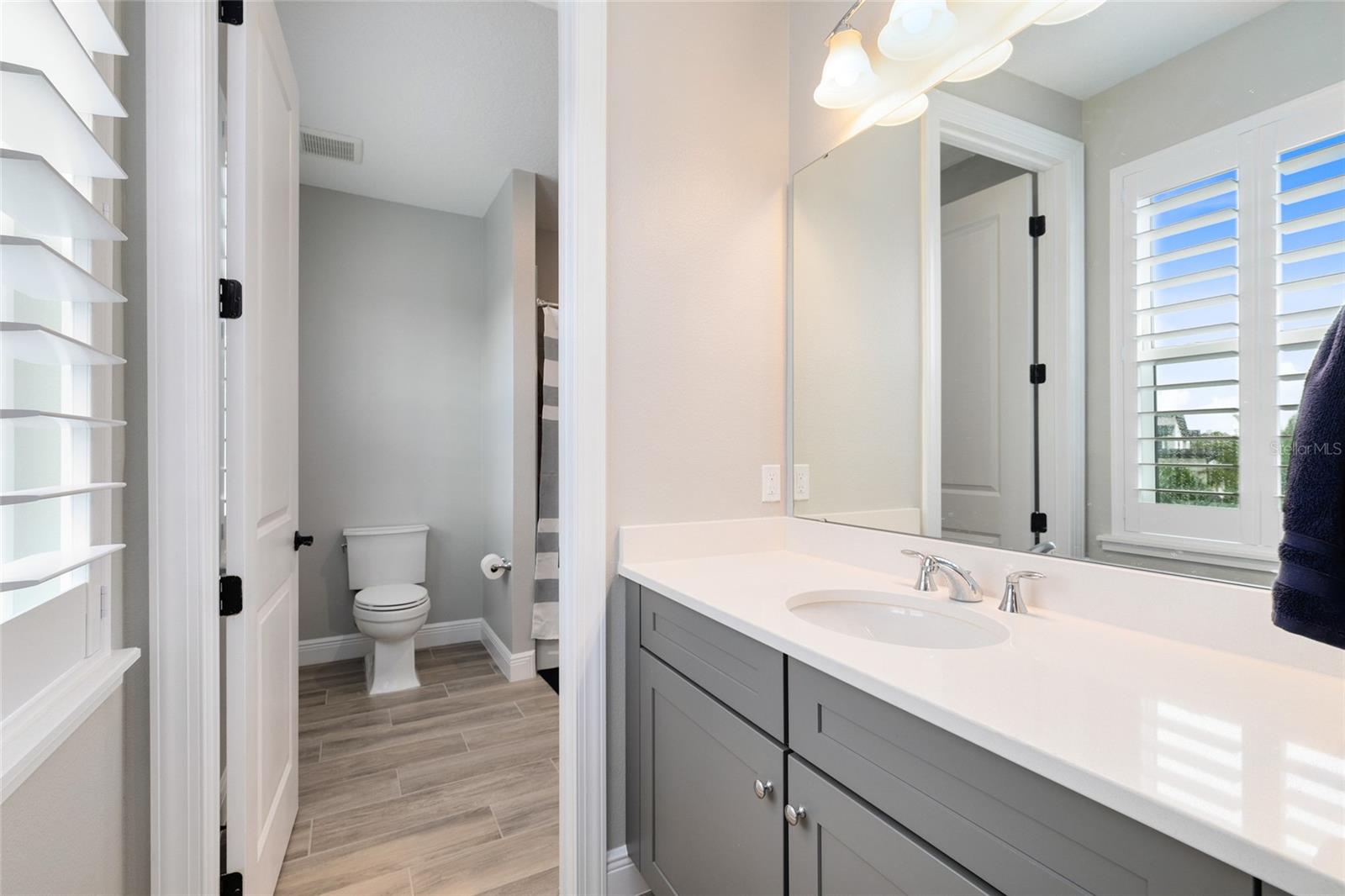 LAKE BARTON/LA SHORE SUB - Residential