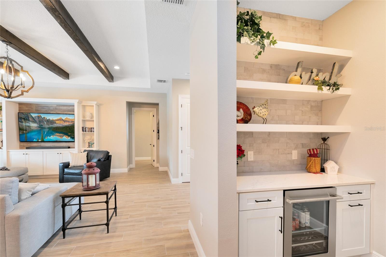 LAKE BARTON/LA SHORE SUB - Residential