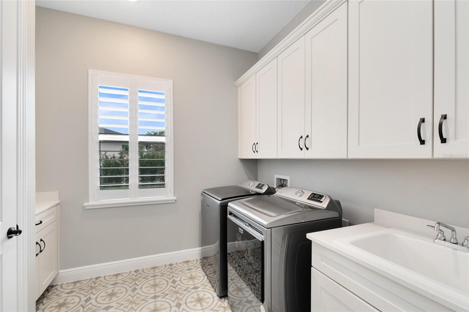 LAKE BARTON/LA SHORE SUB - Residential