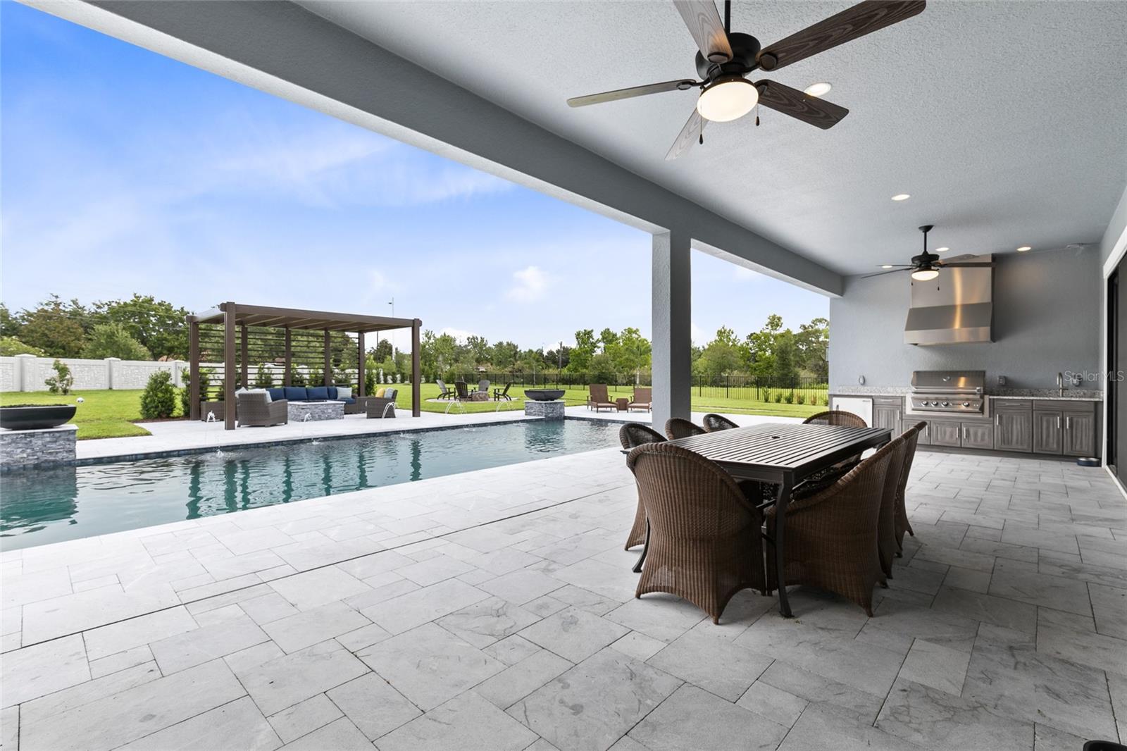 LAKE BARTON/LA SHORE SUB - Residential