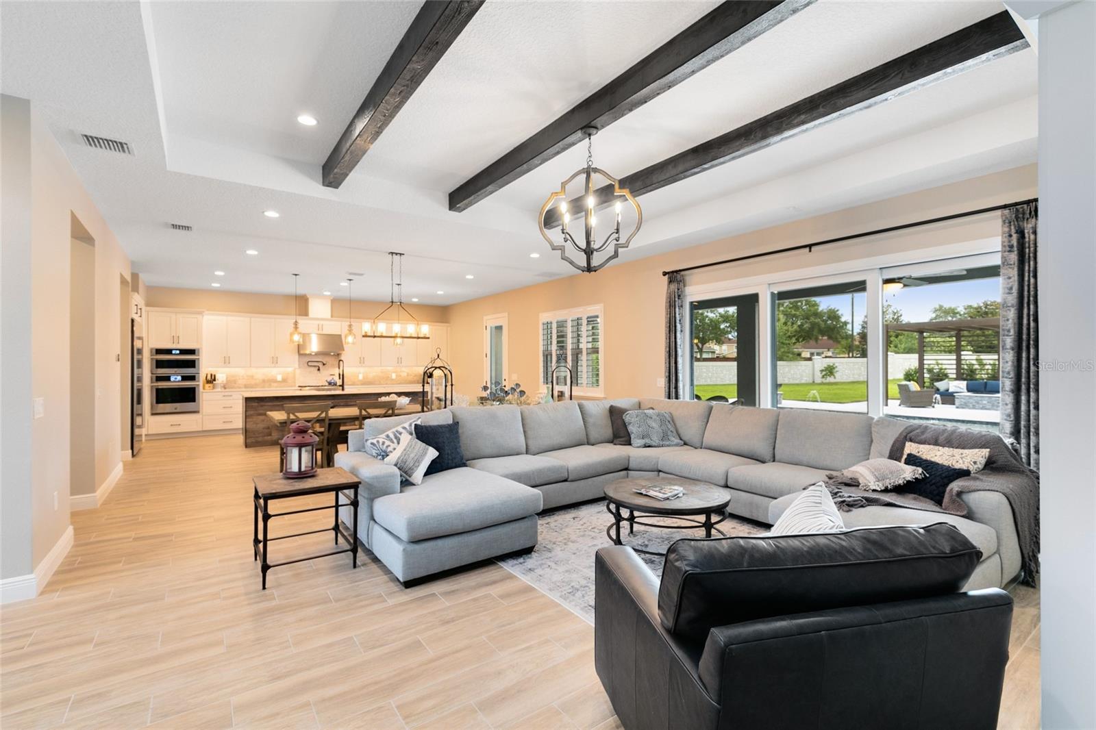 LAKE BARTON/LA SHORE SUB - Residential