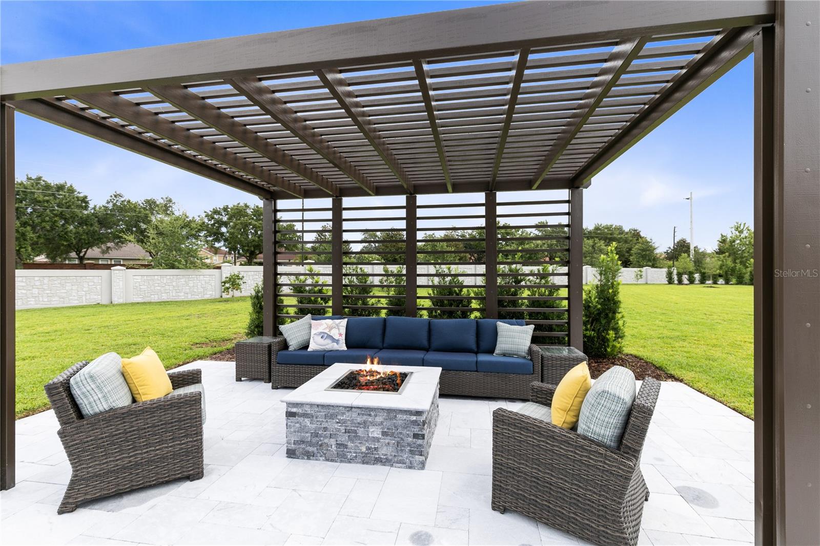 LAKE BARTON/LA SHORE SUB - Residential