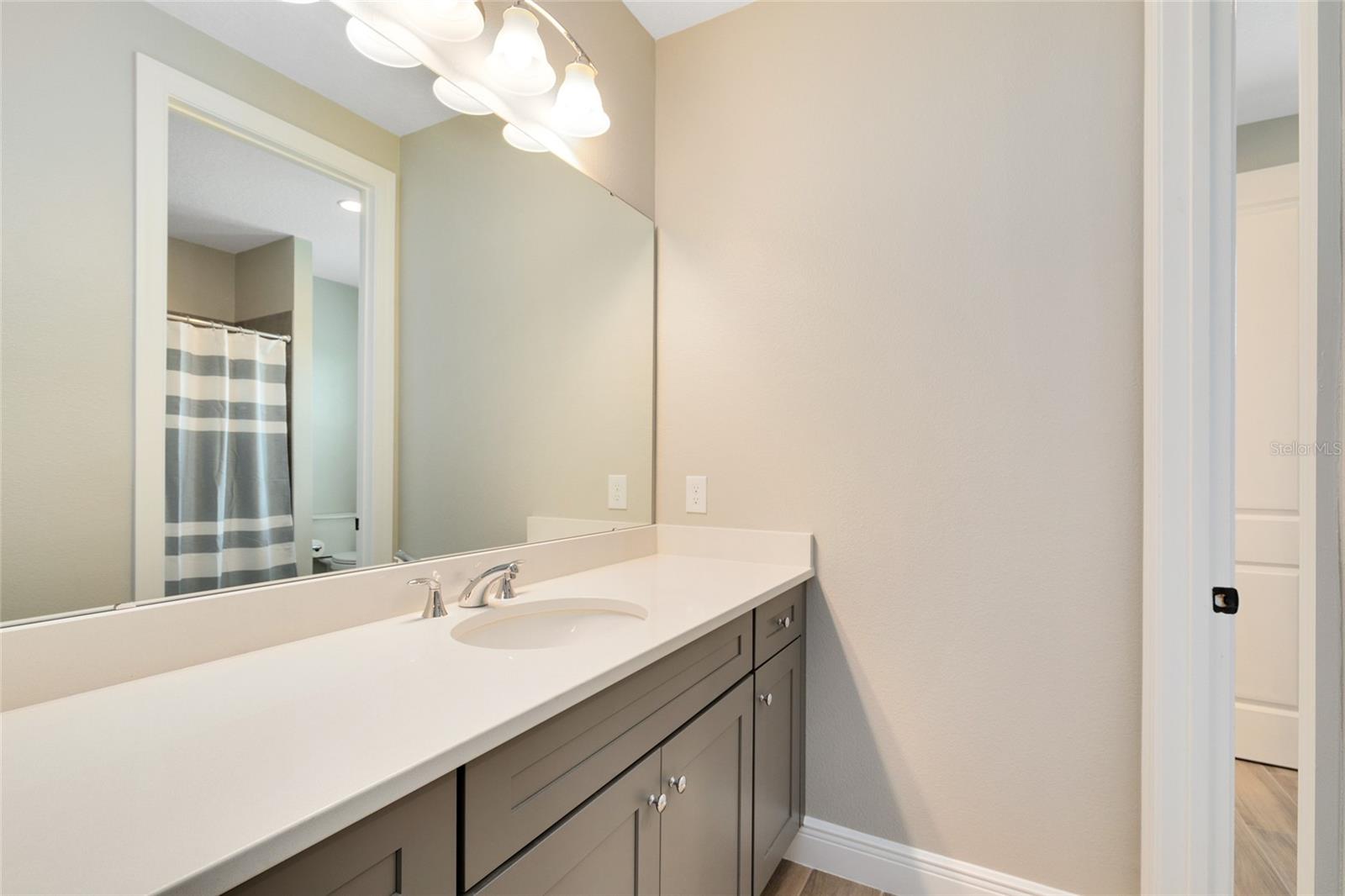 LAKE BARTON/LA SHORE SUB - Residential