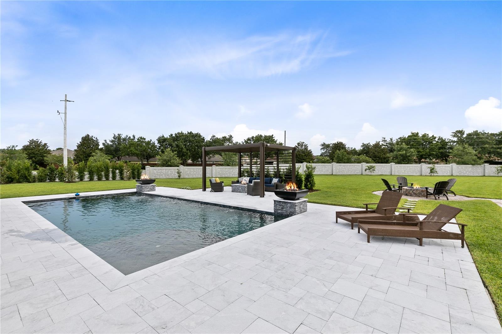 LAKE BARTON/LA SHORE SUB - Residential