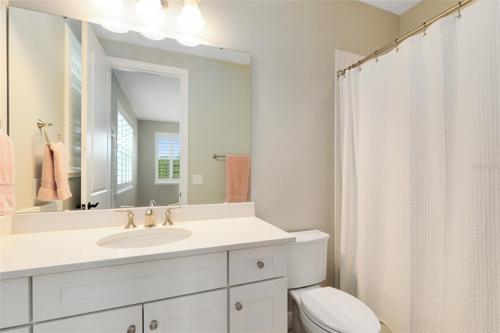 LAKE BARTON/LA SHORE SUB - Residential