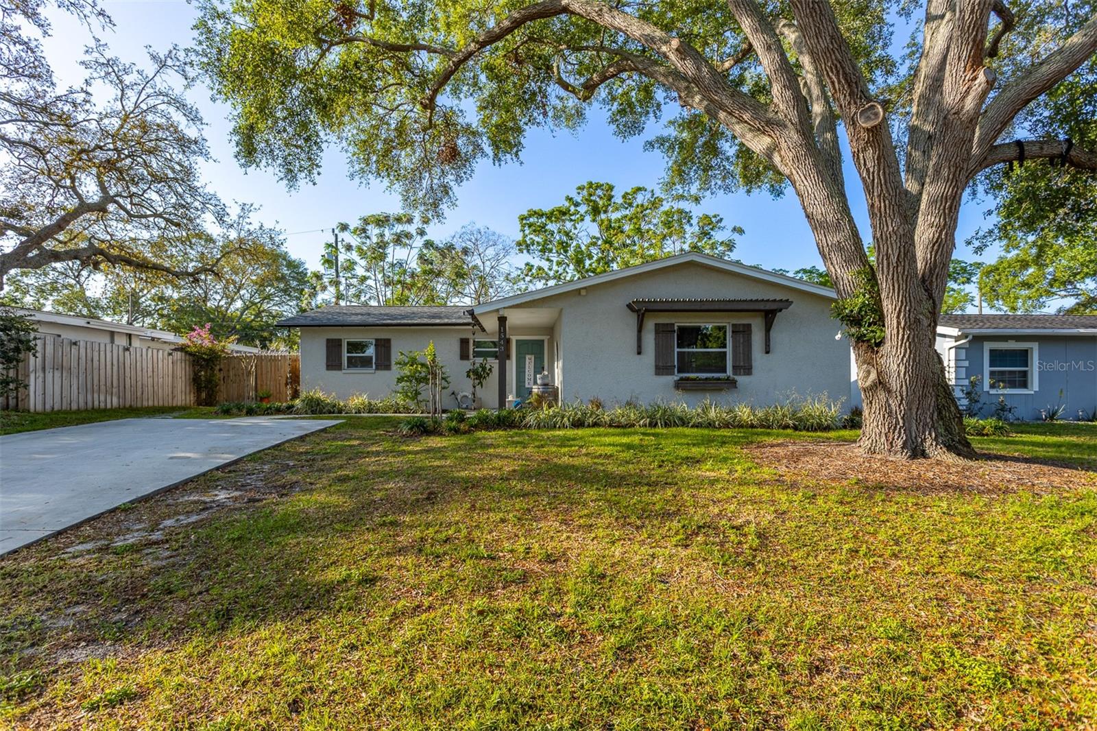 1543 GENTRY STREET
