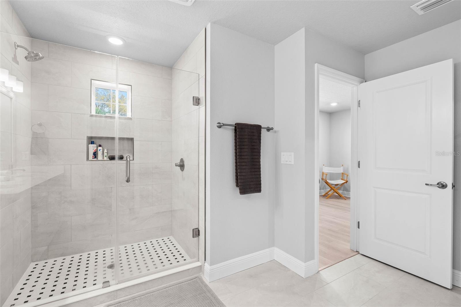 INTER BAY - Residential