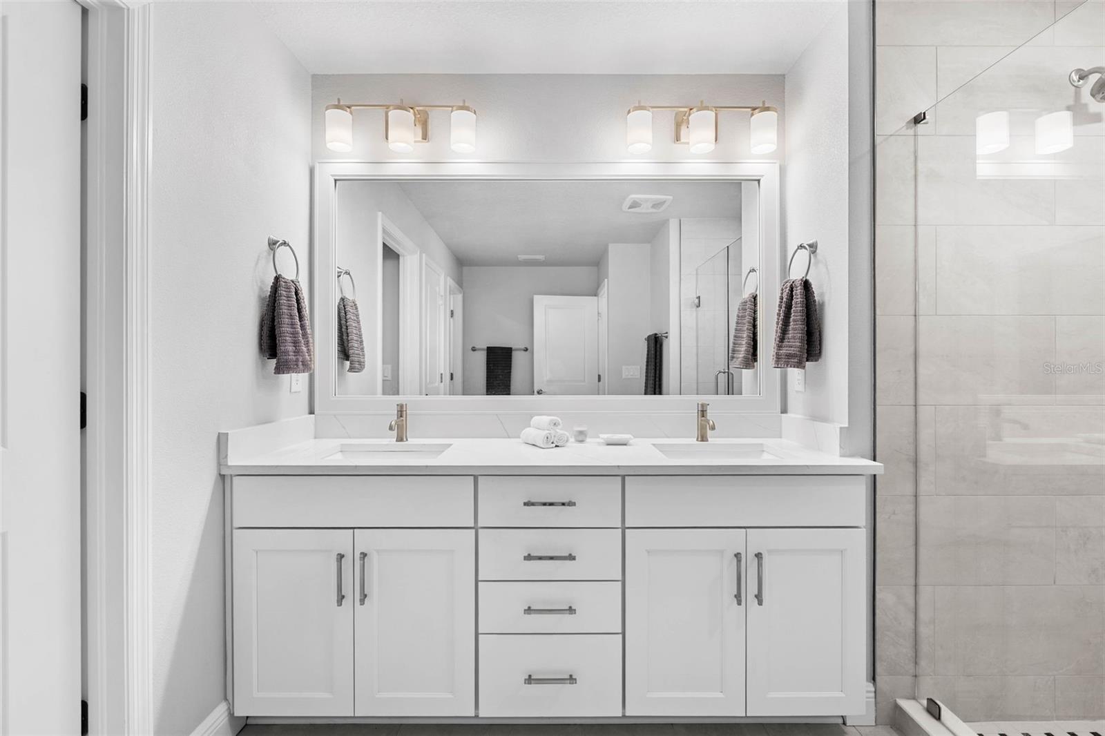 INTER BAY - Residential