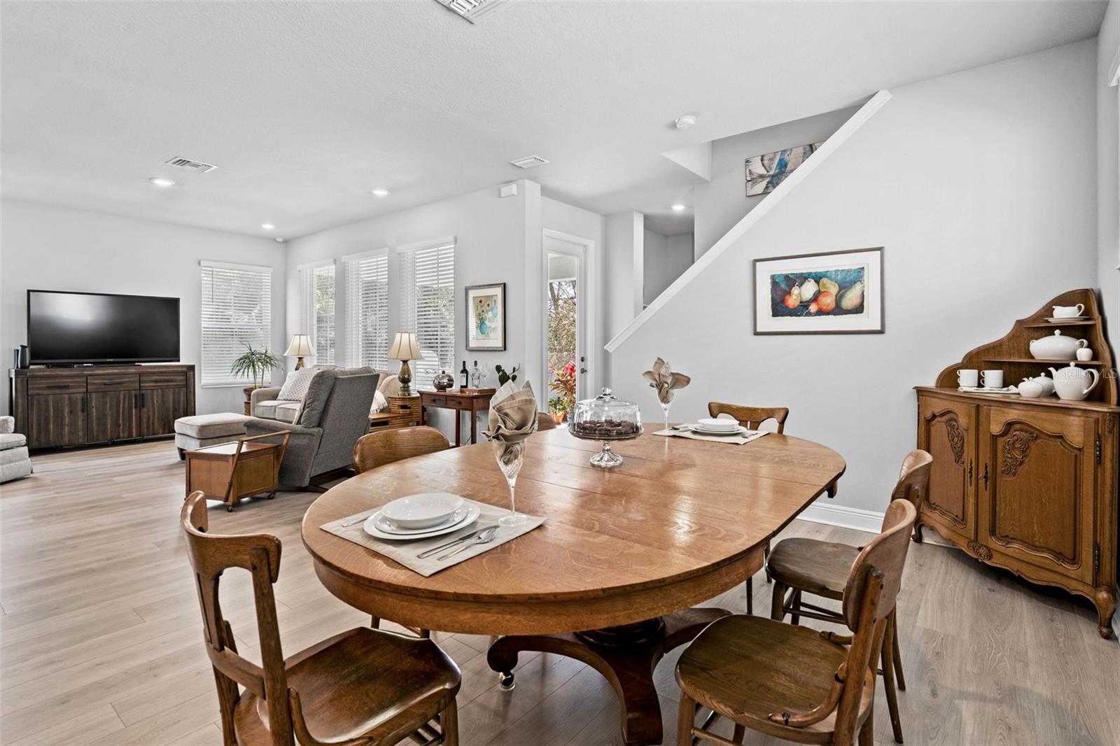 INTER BAY - Residential