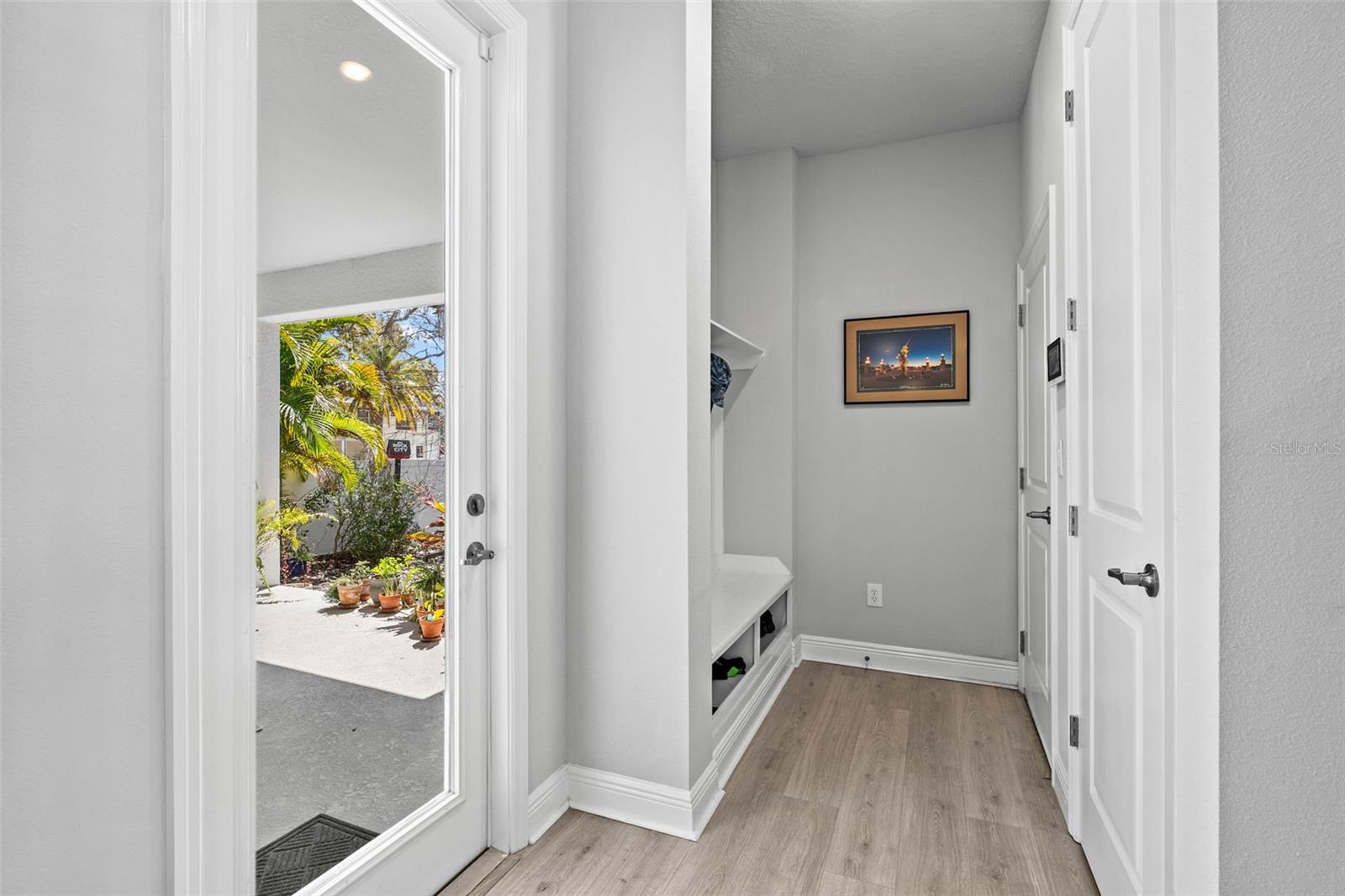 INTER BAY - Residential