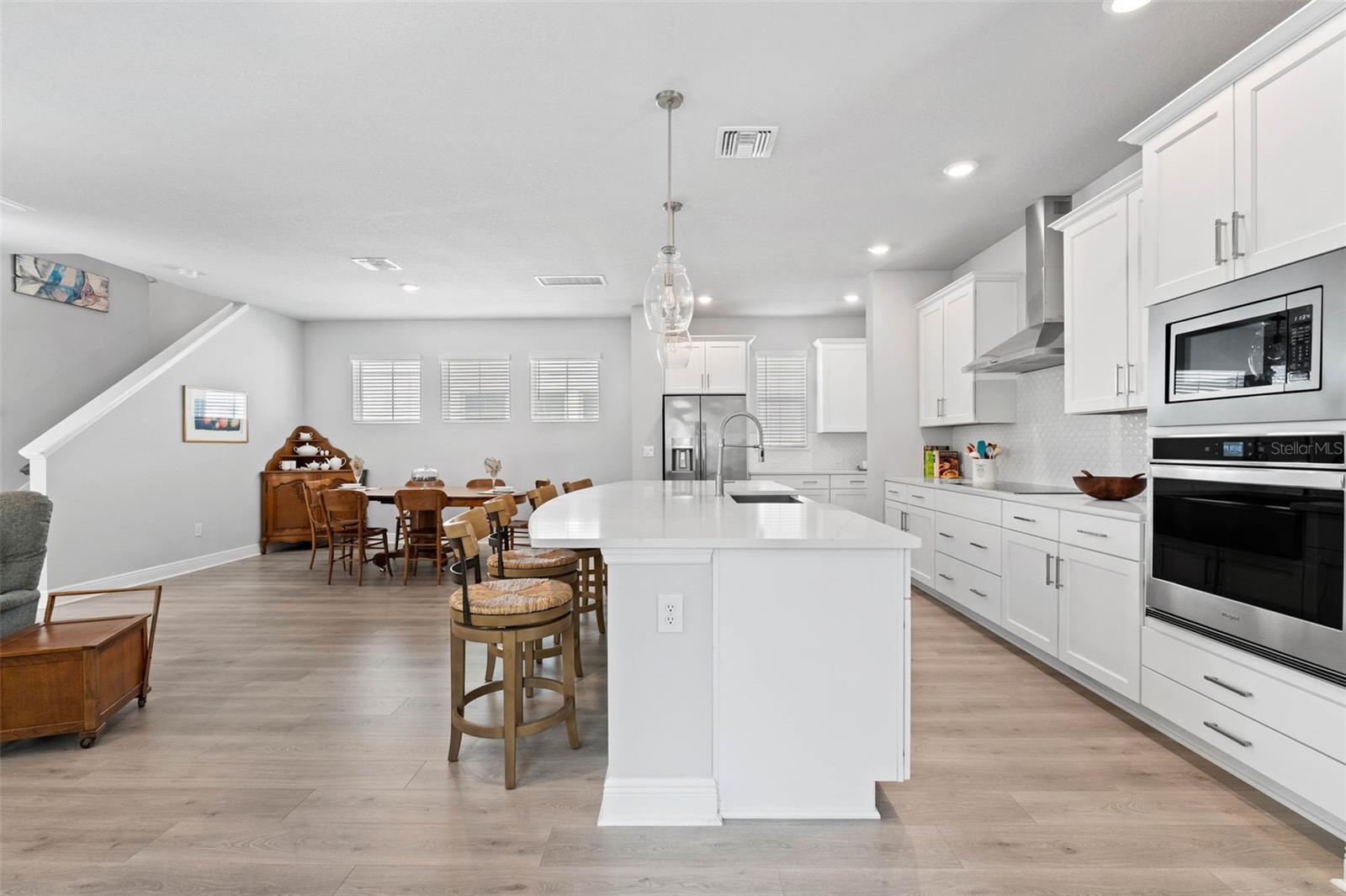 INTER BAY - Residential