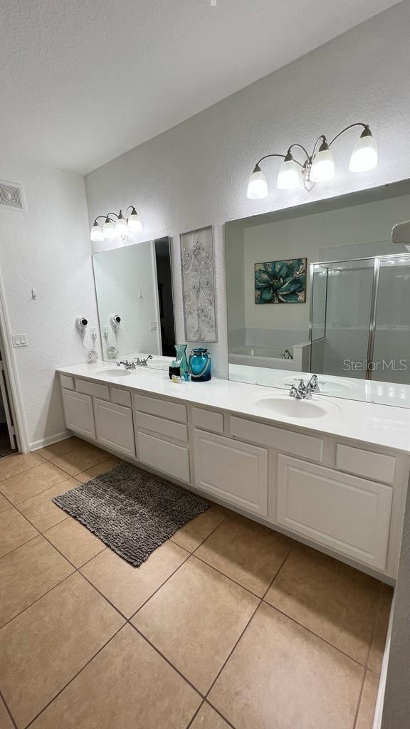 VISTA CAY/HARBOR SQUARE PH 08 - Residential