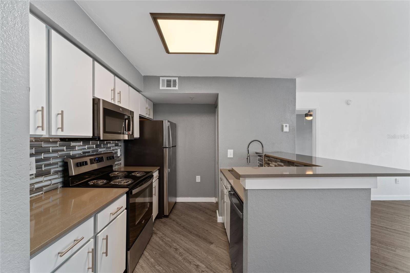 VILLAS DEL SOL AT KISSIMMEE CONDO - Residential