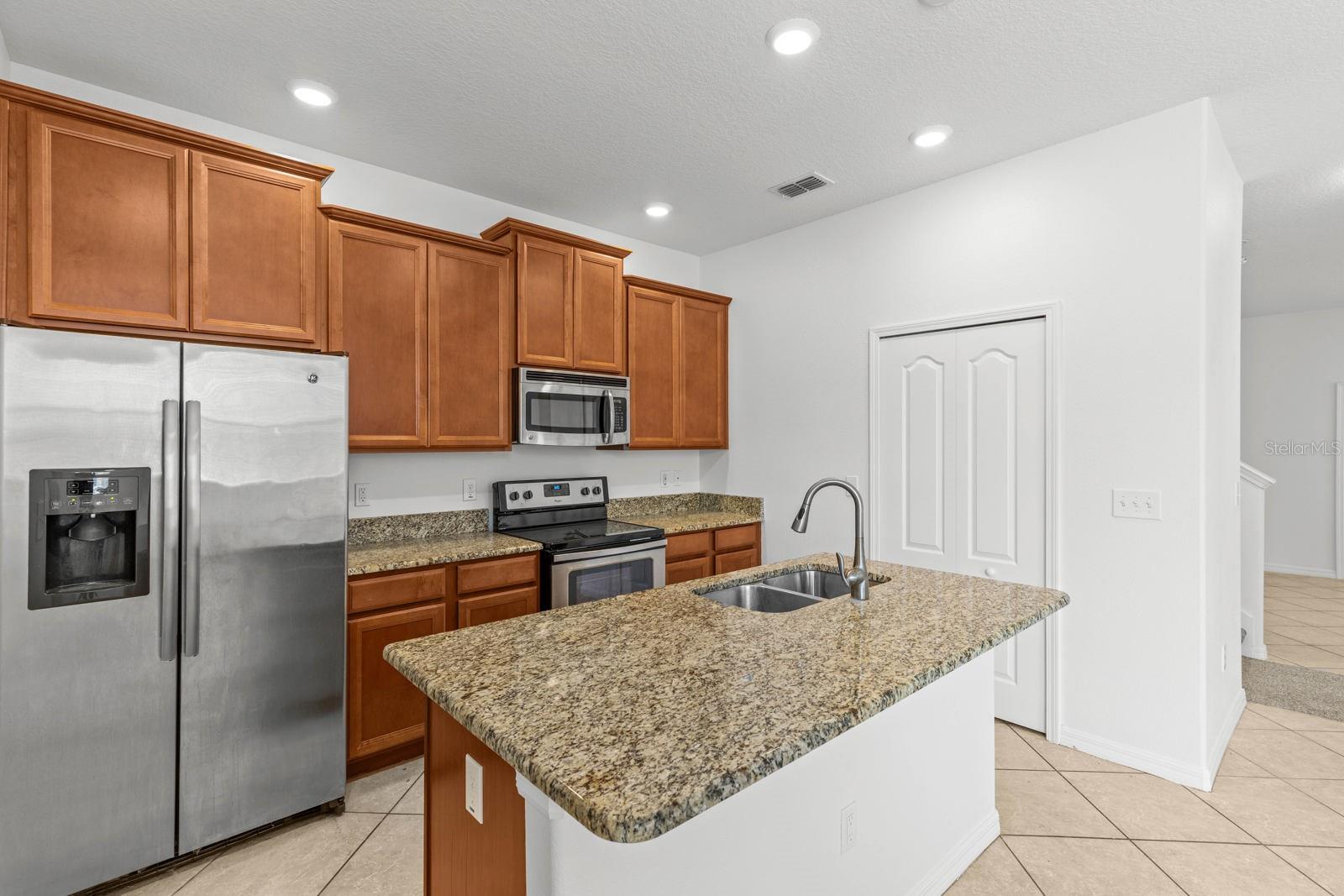 WINDERMERE SOUND - Residential Lease