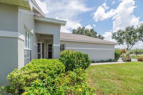 A home in LAKELAND