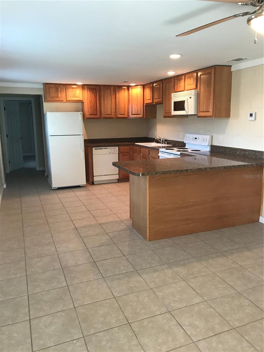 J P DONELLYS SUB - Residential Lease